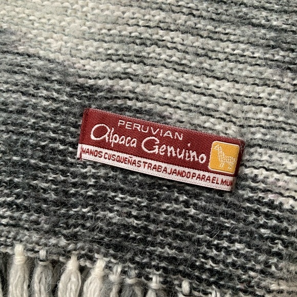 Peruvian Alpaca Genuino fringed scarf SZ 7.5X84 - Picture 3 of 5